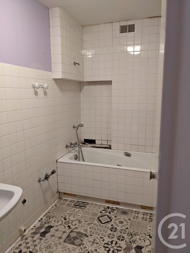 Afficher la photo en grand immeuble à vendre - 160.0 m2 - ST QUENTIN - 02 - PICARDIE - Century 21 Faubourg D'Isle