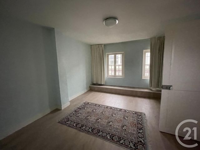 Afficher la photo en grand Appartement Duplex à vendre - 6 pièces - 150.0 m2 - ST QUENTIN - 02 - PICARDIE - Century 21 Faubourg D'Isle