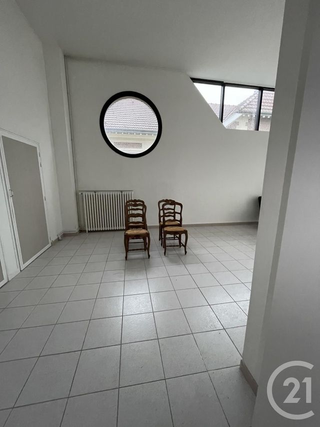 Afficher la photo en grand Appartement F3 à vendre - 4 pièces - 130.0 m2 - ST QUENTIN - 02 - PICARDIE - Century 21 Faubourg D'Isle