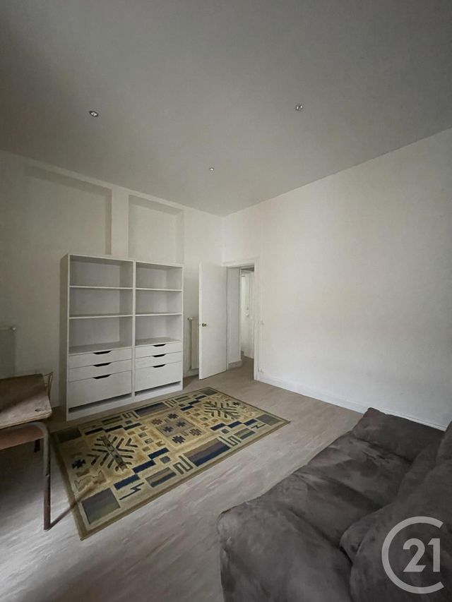 Afficher la photo en grand Appartement F3 à vendre - 4 pièces - 130.0 m2 - ST QUENTIN - 02 - PICARDIE - Century 21 Faubourg D'Isle