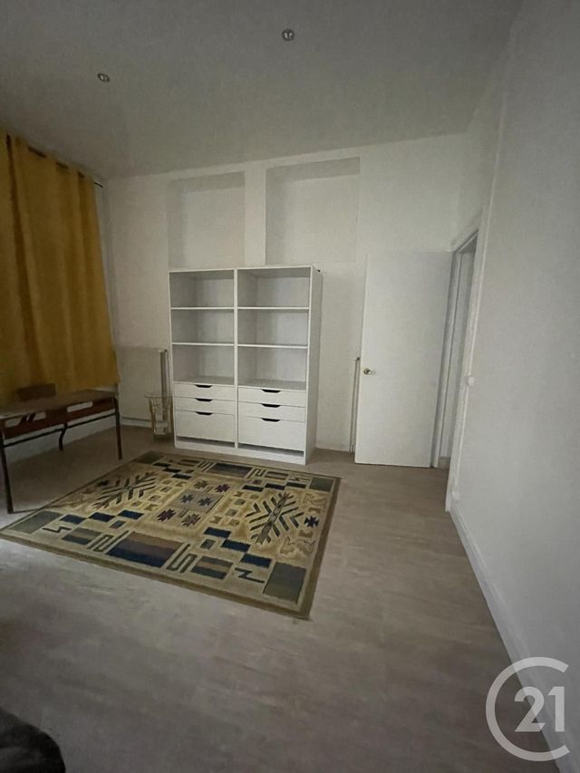 Afficher la photo en grand Appartement F3 à vendre - 4 pièces - 130.0 m2 - ST QUENTIN - 02 - PICARDIE - Century 21 Faubourg D'Isle
