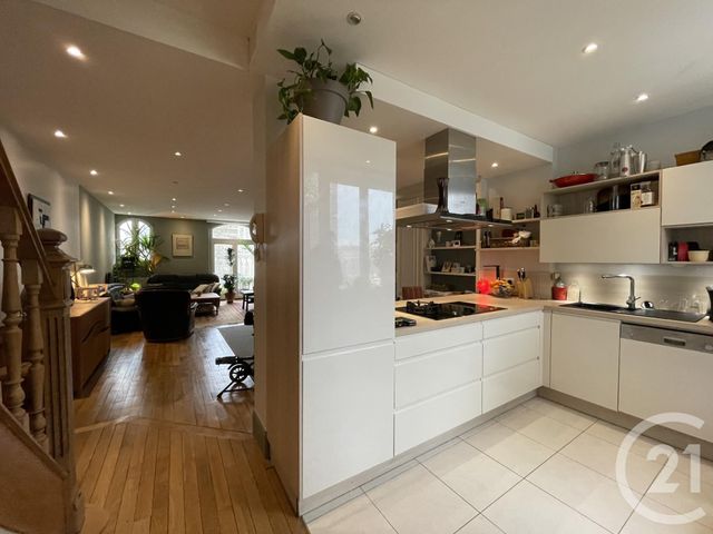 Afficher la photo en grand Appartement Duplex à vendre - 5 pièces - 120.0 m2 - ST QUENTIN - 02 - PICARDIE - Century 21 Faubourg D'Isle