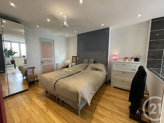 Afficher la photo en grand Appartement Duplex à vendre - 5 pièces - 120.0 m2 - ST QUENTIN - 02 - PICARDIE - Century 21 Faubourg D'Isle
