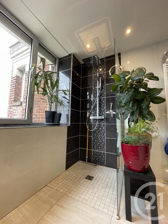 Afficher la photo en grand Appartement Duplex à vendre - 5 pièces - 120.0 m2 - ST QUENTIN - 02 - PICARDIE - Century 21 Faubourg D'Isle