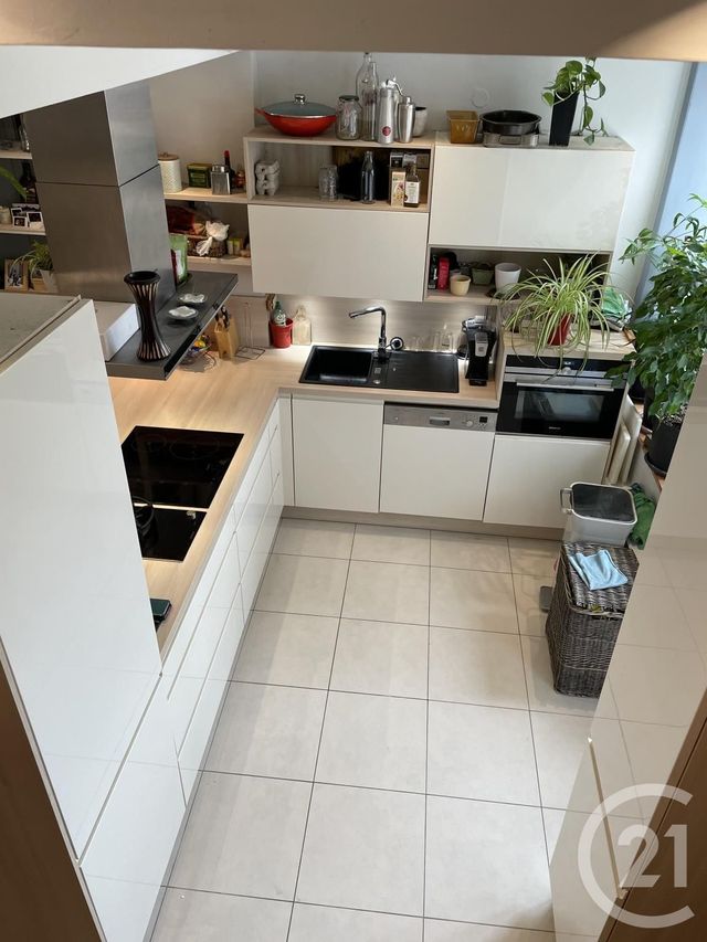 Afficher la photo en grand Appartement Duplex à vendre - 5 pièces - 120.0 m2 - ST QUENTIN - 02 - PICARDIE - Century 21 Faubourg D'Isle