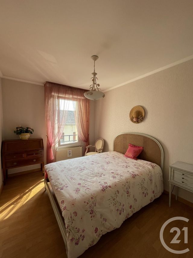 Afficher la photo en grand Appartement F6 à vendre - 6 pièces - 101.0 m2 - ST QUENTIN - 02 - PICARDIE - Century 21 Faubourg D'Isle
