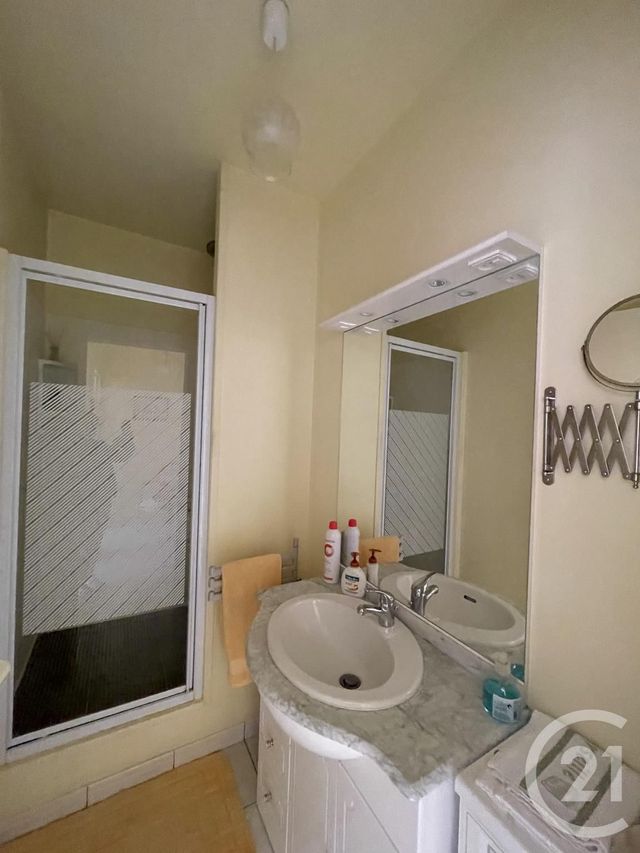 Afficher la photo en grand Appartement F6 à vendre - 6 pièces - 101.0 m2 - ST QUENTIN - 02 - PICARDIE - Century 21 Faubourg D'Isle