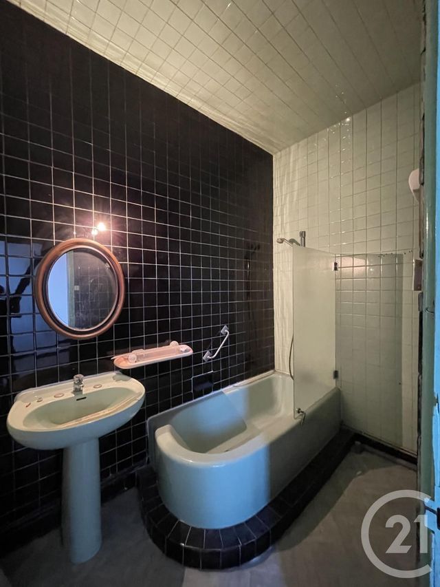 Afficher la photo en grand Appartement F4 à vendre - 4 pièces - 112.0 m2 - ST QUENTIN - 02 - PICARDIE - Century 21 Faubourg D'Isle
