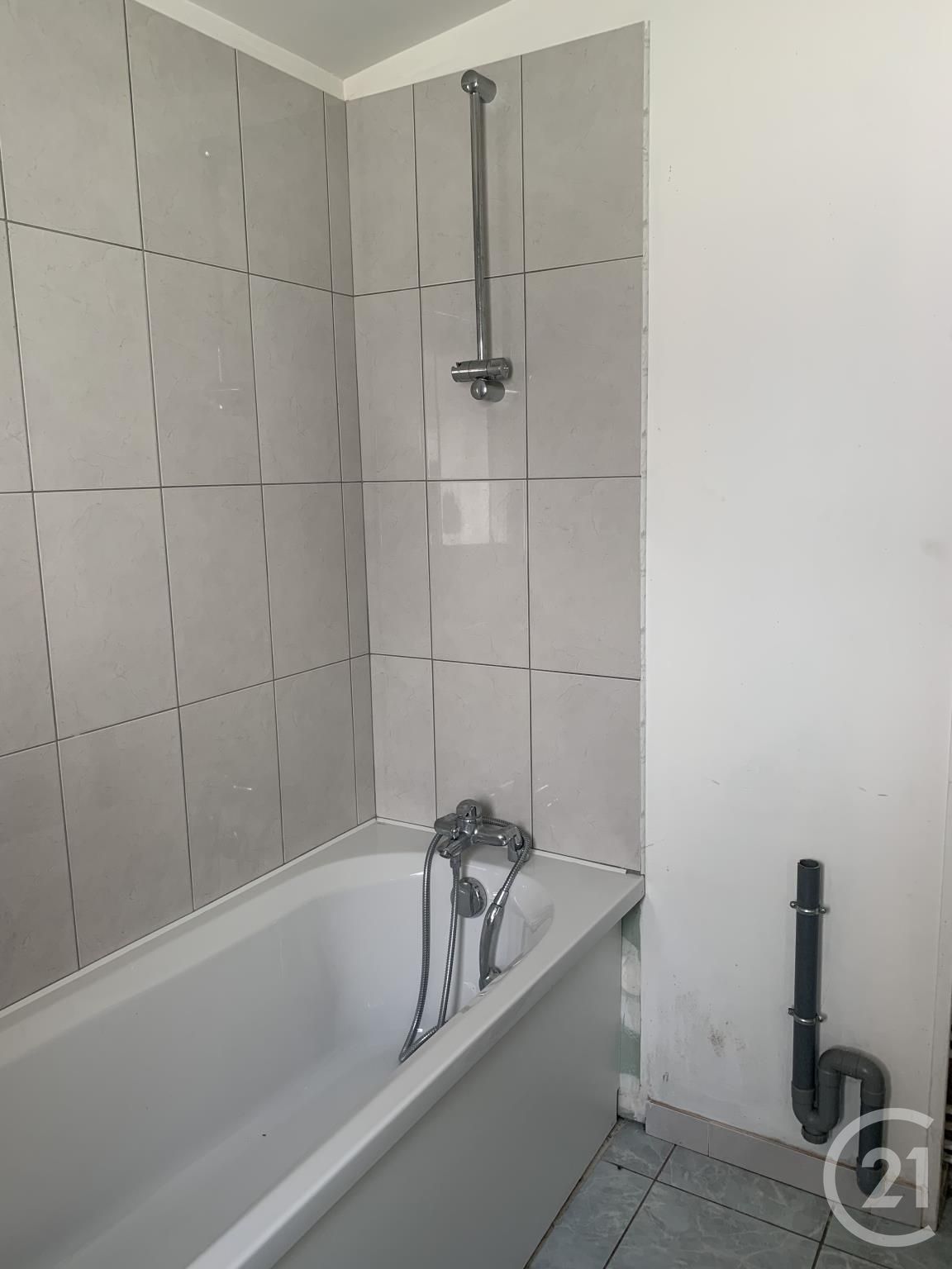 Appartement F2 à vendre - 2 pièces - 51.21 m2 - ST QUENTIN - 02 - PICARDIE - Century 21 Faubourg D'Isle — 8