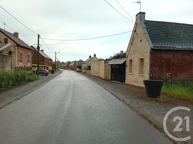 Afficher la photo en grand terrain à vendre - 520.0 m2 - MENNEVRET - 02 - PICARDIE - Century 21 Faubourg D'Isle