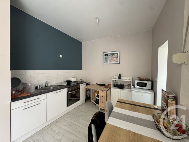 Appartement T2 à louer - 2 pièces - 45.0 m2 - ST QUENTIN - 02 - PICARDIE - Century 21 Faubourg D'Isle