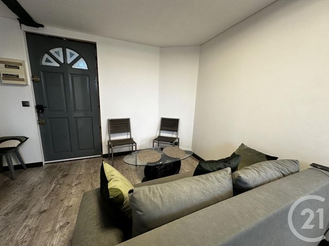 Afficher la photo en grand Appartement F2 à louer - 2 pièces - 24.0 m2 - ST QUENTIN - 02 - PICARDIE - Century 21 Faubourg D'Isle