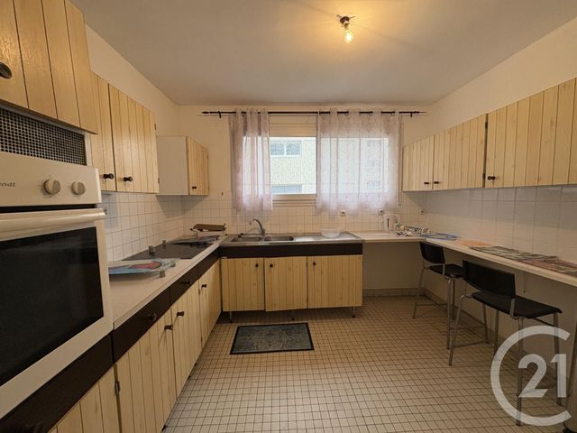 Appartement T3 à louer - 4 pièces - 70.0 m2 - ST QUENTIN - 02 - PICARDIE - Century 21 Faubourg D'Isle