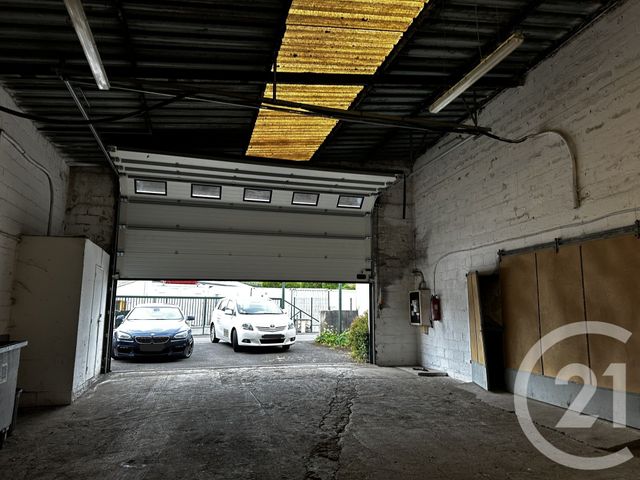 Afficher la photo en grand parking à louer - 350.0 m2 - ROUVROY - 02 - PICARDIE - Century 21 Faubourg D'Isle