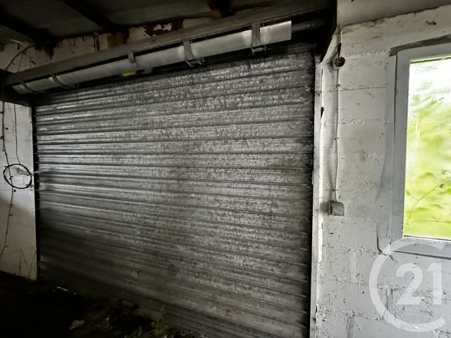 Afficher la photo en grand parking à louer - 350.0 m2 - ROUVROY - 02 - PICARDIE - Century 21 Faubourg D'Isle