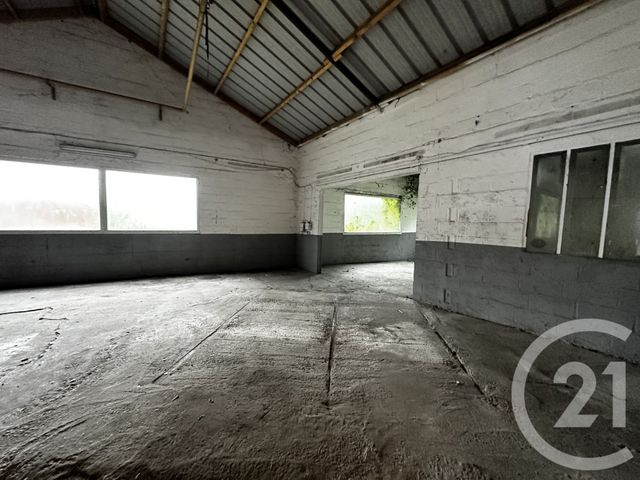 Afficher la photo en grand parking à louer - 350.0 m2 - ROUVROY - 02 - PICARDIE - Century 21 Faubourg D'Isle