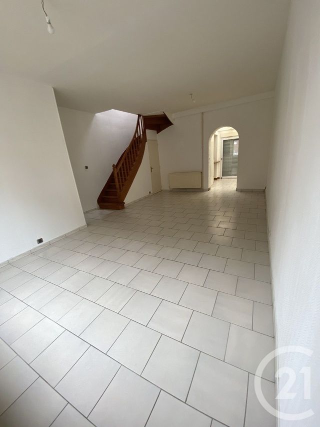 maison à louer - 4 pièces - 65.0 m2 - ST QUENTIN - 02 - PICARDIE - Century 21 Faubourg D'Isle