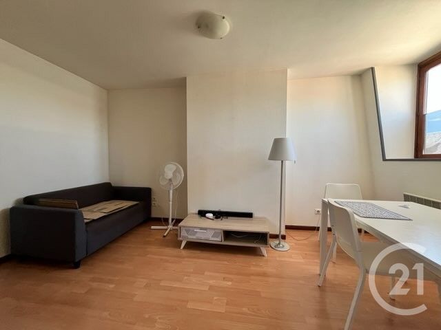 Appartement F1 bis à louer - 2 pièces - 29.87 m2 - ST QUENTIN - 02 - PICARDIE - Century 21 Faubourg D'Isle