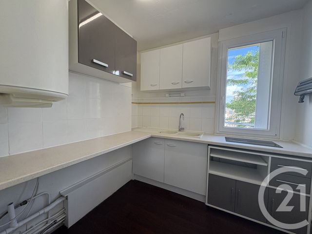 Appartement T4 à louer - 4 pièces - 57.73 m2 - ST QUENTIN - 02 - PICARDIE - Century 21 Faubourg D'Isle