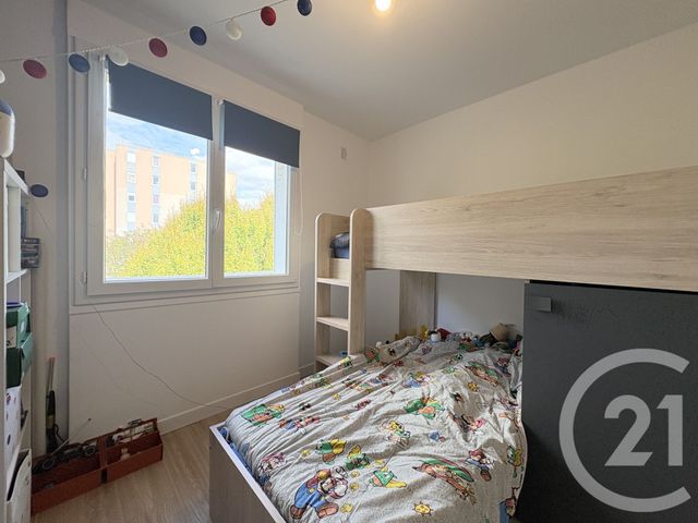 Afficher la photo en grand Appartement T3 à vendre - 3 pièces - 65.32 m2 - ST QUENTIN - 02 - PICARDIE - Century 21 Faubourg D'Isle