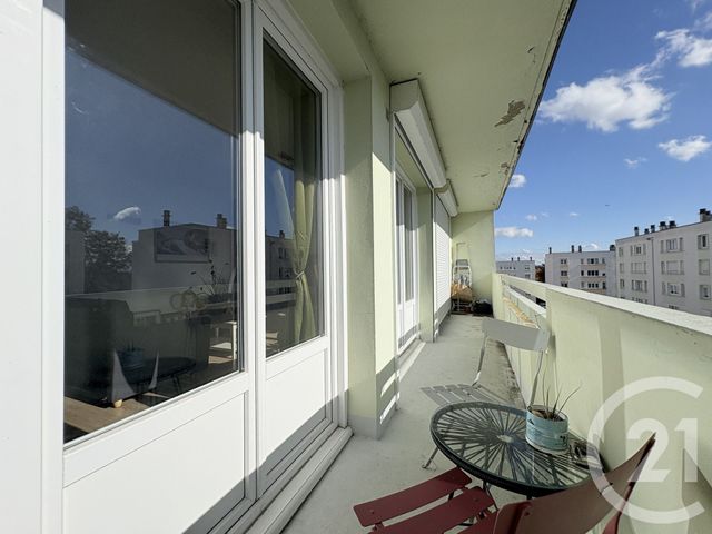 Afficher la photo en grand Appartement T3 à vendre - 3 pièces - 65.32 m2 - ST QUENTIN - 02 - PICARDIE - Century 21 Faubourg D'Isle