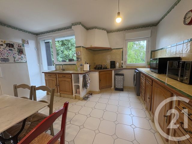 Appartement T3 à louer - 3 pièces - 81.0 m2 - ST QUENTIN - 02 - PICARDIE - Century 21 Faubourg D'Isle