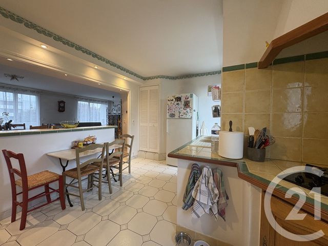 Appartement T3 à louer - 3 pièces - 81.0 m2 - ST QUENTIN - 02 - PICARDIE - Century 21 Faubourg D'Isle