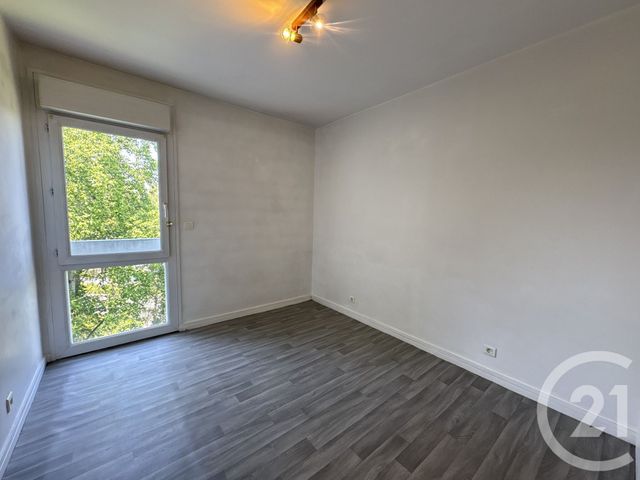 Appartement T3 à louer - 3 pièces - 81.0 m2 - ST QUENTIN - 02 - PICARDIE - Century 21 Faubourg D'Isle