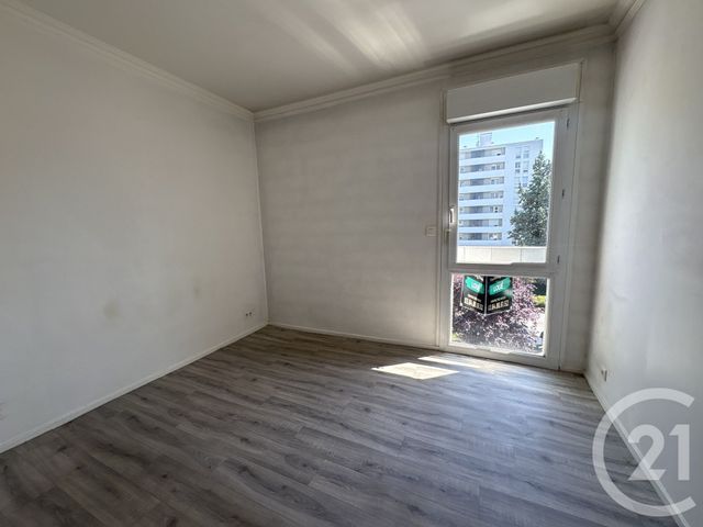 Appartement T3 à louer - 3 pièces - 81.0 m2 - ST QUENTIN - 02 - PICARDIE - Century 21 Faubourg D'Isle