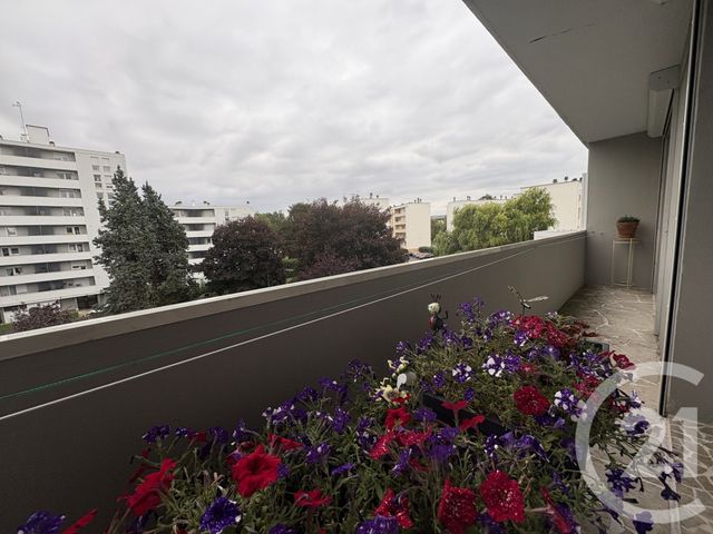 Appartement T3 à louer - 3 pièces - 81.0 m2 - ST QUENTIN - 02 - PICARDIE - Century 21 Faubourg D'Isle