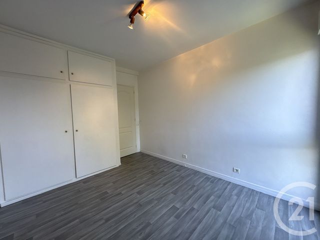 Appartement T3 à louer - 3 pièces - 81.0 m2 - ST QUENTIN - 02 - PICARDIE - Century 21 Faubourg D'Isle