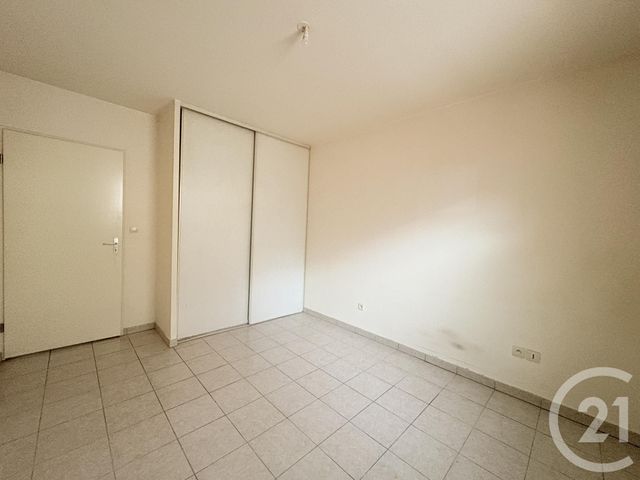 Afficher la photo en grand Appartement T2 à louer - 2 pièces - 50.5 m2 - ST QUENTIN - 02 - PICARDIE - Century 21 Faubourg D'Isle