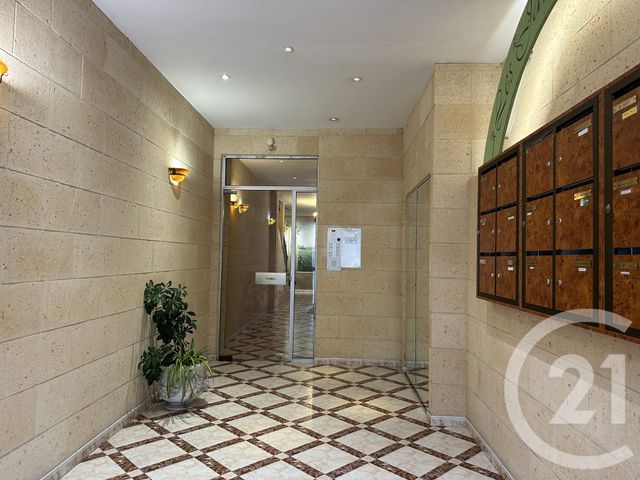 Appartement à vendre - 5 pièces - 120.0 m2 - ST QUENTIN - 02 - PICARDIE - Century 21 Faubourg D'Isle