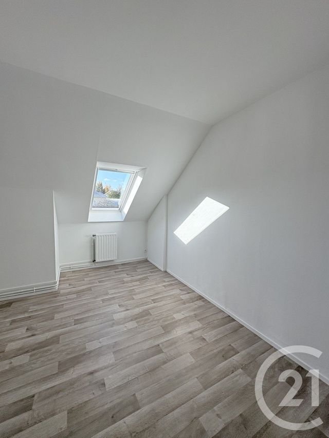 Appartement T3 à louer - 3 pièces - 63.25 m2 - ST QUENTIN - 02 - PICARDIE - Century 21 Faubourg D'Isle