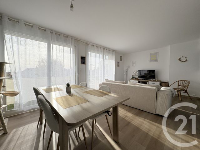 Appartement F3 à louer - 3 pièces - 62.0 m2 - ST QUENTIN - 02 - PICARDIE - Century 21 Faubourg D'Isle