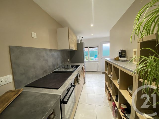 maison à louer - 4 pièces - 82.0 m2 - NEUVILLE ST AMAND - 02 - PICARDIE - Century 21 Faubourg D'Isle