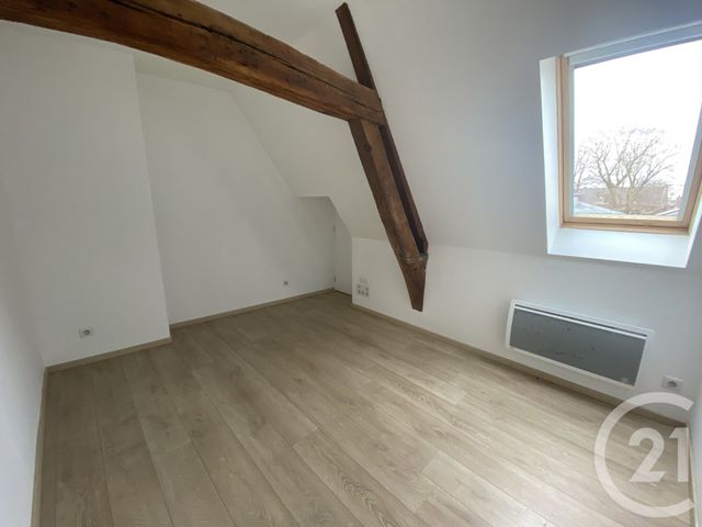 Appartement F3 à louer - 3 pièces - 80.28 m2 - ST QUENTIN - 02 - PICARDIE - Century 21 Faubourg D'Isle