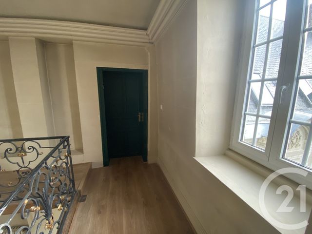 Appartement F3 à louer - 3 pièces - 80.28 m2 - ST QUENTIN - 02 - PICARDIE - Century 21 Faubourg D'Isle
