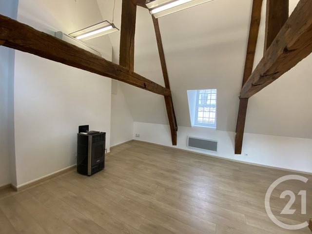 Appartement F3 à louer - 3 pièces - 80.28 m2 - ST QUENTIN - 02 - PICARDIE - Century 21 Faubourg D'Isle
