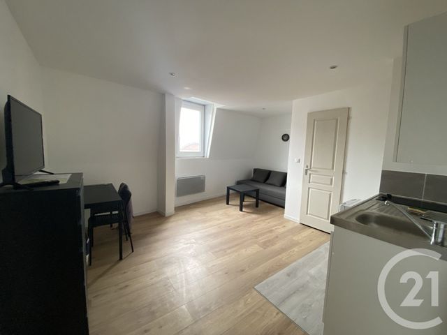 Appartement Studio à louer ST QUENTIN