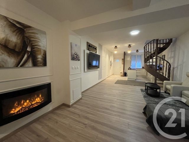 maison à vendre - 3 pièces - 60.01 m2 - ST QUENTIN - 02 - PICARDIE - Century 21 Faubourg D'Isle