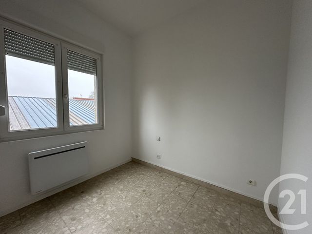 Appartement F1 à louer - 1 pièce - 19.0 m2 - ST QUENTIN - 02 - PICARDIE - Century 21 Faubourg D'Isle