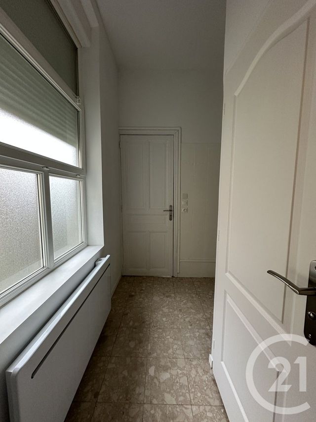 Appartement F1 à louer - 1 pièce - 19.0 m2 - ST QUENTIN - 02 - PICARDIE - Century 21 Faubourg D'Isle