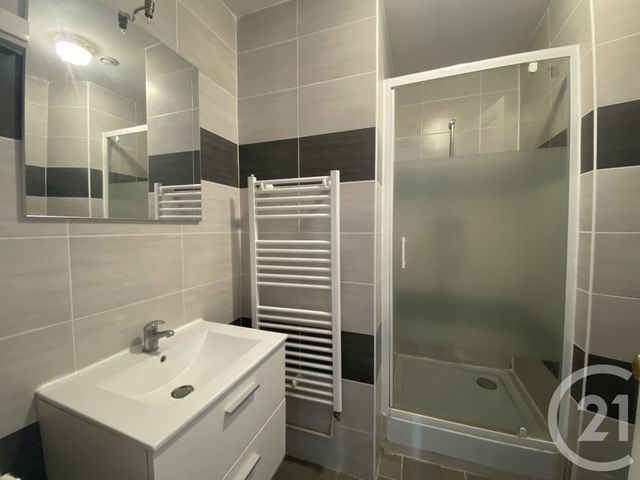 Appartement F5 à louer - 5 pièces - 110.0 m2 - ST QUENTIN - 02 - PICARDIE - Century 21 Faubourg D'Isle