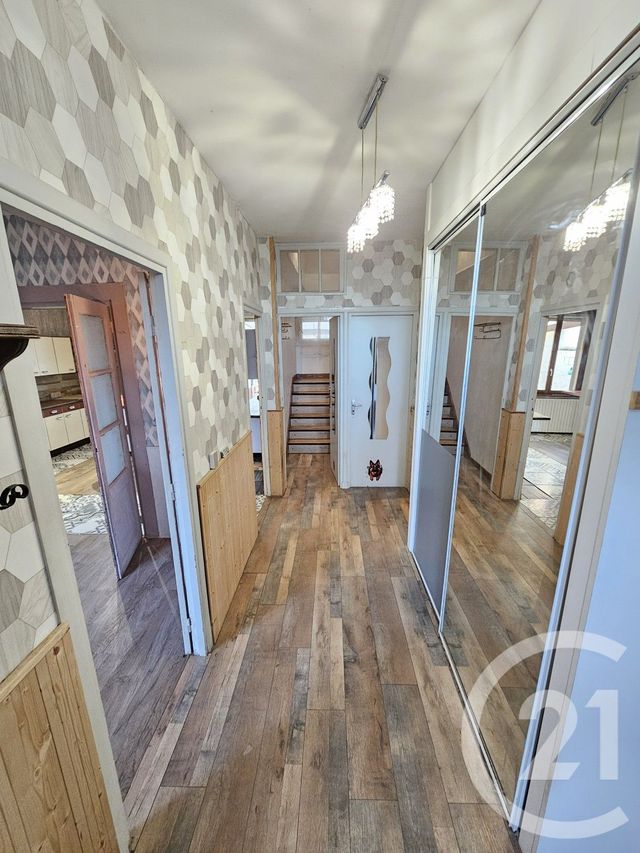 maison à vendre - 8 pièces - 161.0 m2 - ST QUENTIN - 02 - PICARDIE - Century 21 Faubourg D'Isle