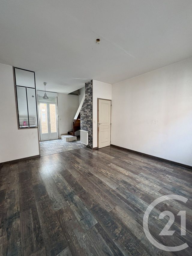 maison à louer - 3 pièces - 48.0 m2 - ST QUENTIN - 02 - PICARDIE - Century 21 Faubourg D'Isle