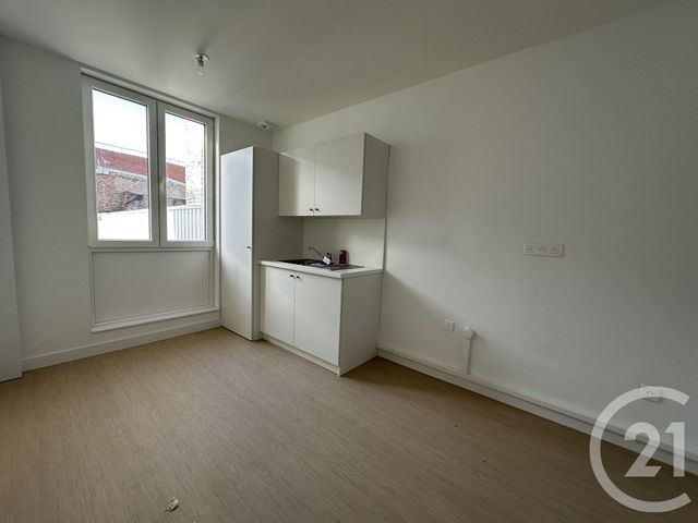 Appartement Duplex à louer - 6 pièces - 115.0 m2 - ST QUENTIN - 02 - PICARDIE - Century 21 Faubourg D'Isle