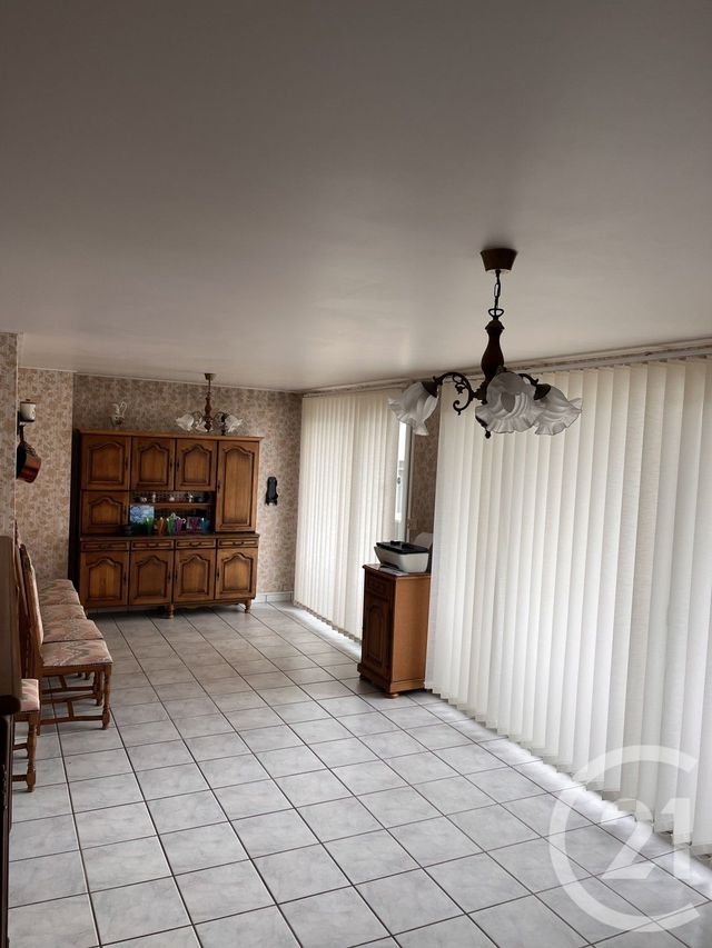 Appartement F2 à vendre - 3 pièces - 55.0 m2 - ST QUENTIN - 02 - PICARDIE - Century 21 Faubourg D'Isle