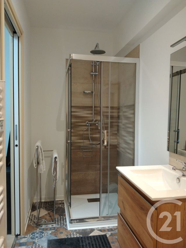 Appartement Duplex à louer - 2 pièces - 27.87 m2 - ST QUENTIN - 02 - PICARDIE - Century 21 Faubourg D'Isle