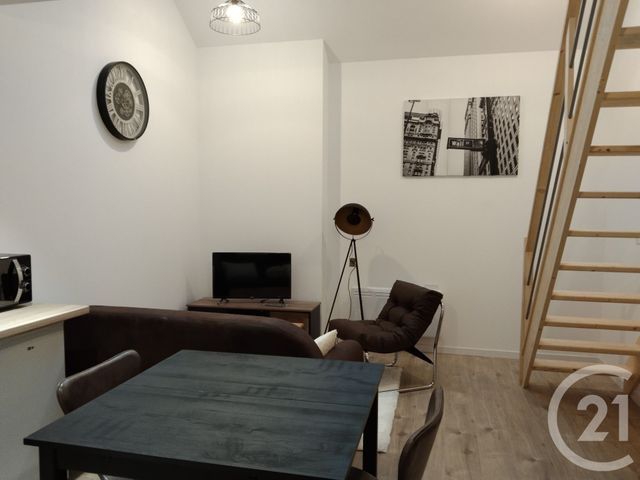 Appartement Duplex à louer - 2 pièces - 27.87 m2 - ST QUENTIN - 02 - PICARDIE - Century 21 Faubourg D'Isle
